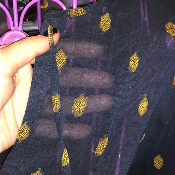 LAST CALL 9/11/22 - Ann Taylor sheer career v neck top - Picture 3 of 6